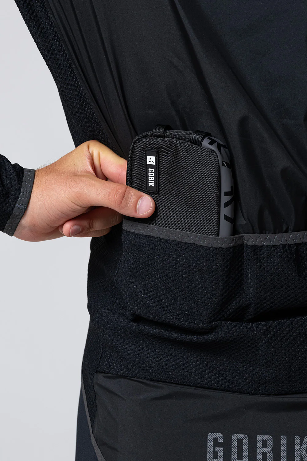 FUNDA PARA MÓVIL ESSENTIAL 2.0 HEDGE TRUE BLACK - Imagen 4