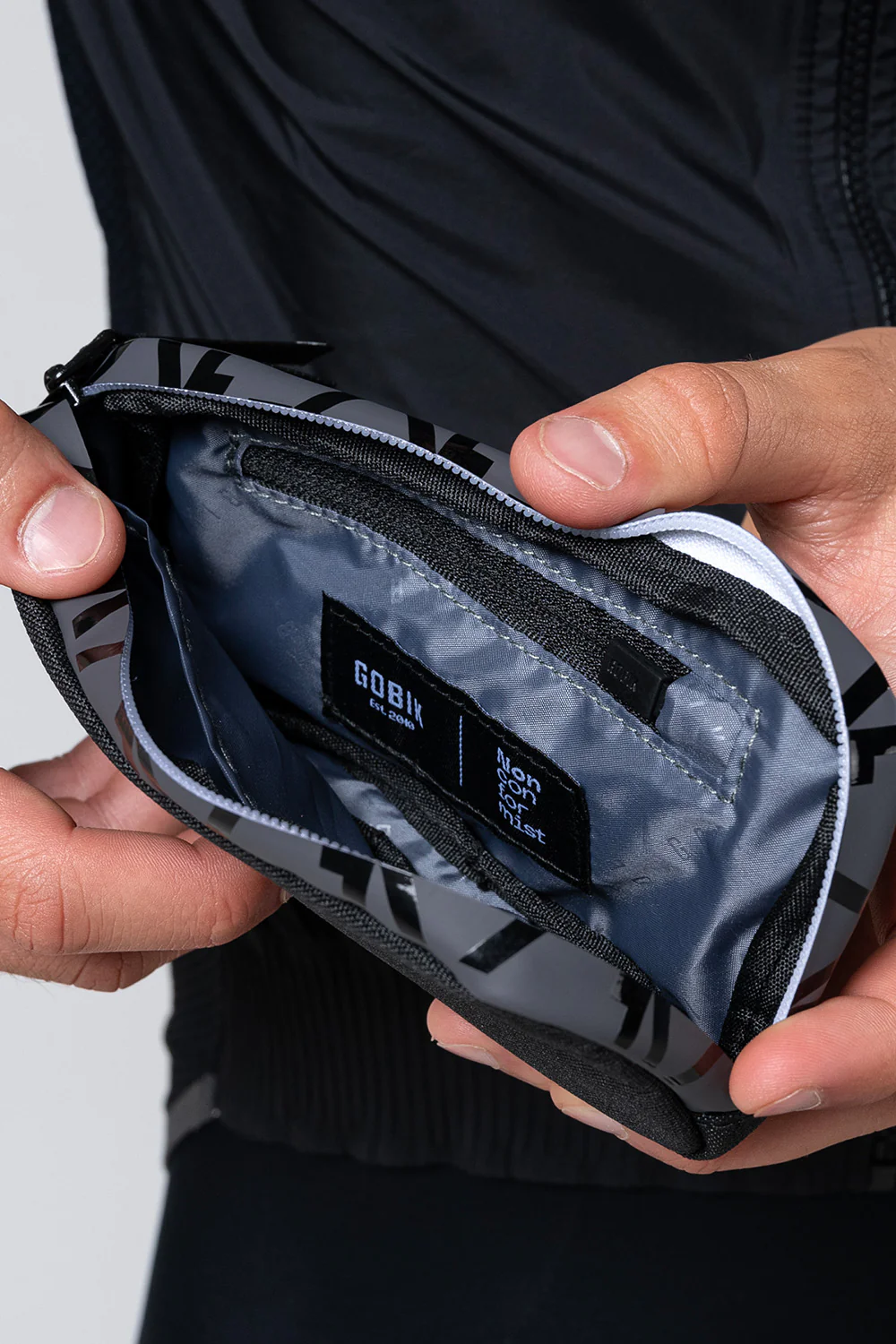 FUNDA PARA MÓVIL ESSENTIAL 2.0 HEDGE TRUE BLACK - Imagen 5