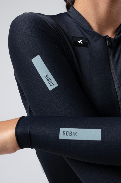 10-01-099-002-long-sleeve-jersey-avalon-unisex-ink-black-06.jpg