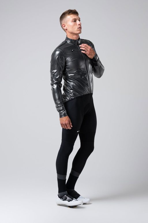 10-05-009-001-lightweight-rain-jacket-pluvia-2-0-men-true-black-01_844919f9-1b08-4a84-a2c3-cb4dd65c3bab.jpg