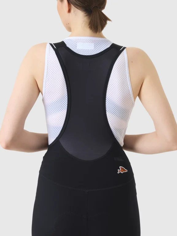 B-BBS-MARIN3-W-BLCK_1500x2000_studio_04_DET.webp
