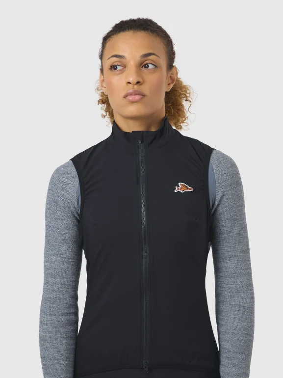 B-GWI-EDITH-W-BLCK_04.webp