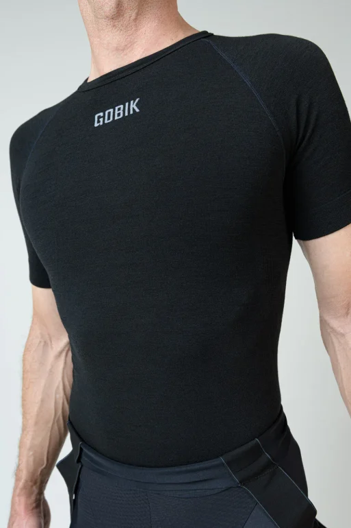 CAMISETA-INTERIOR-HOMBRE-Winter-Merino-Coal03.webp