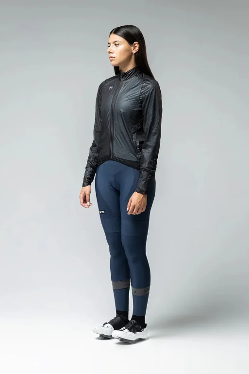 CHAQUETA-LIGERA-IMPERMEABLE-PLUVIA-UNISEX-TRUE-BLACK-3-1.webp