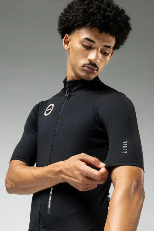 CHAQUETA-MANGA-CORTA-ENVY-HOMBRE-JET-BLACK-2-1.webp