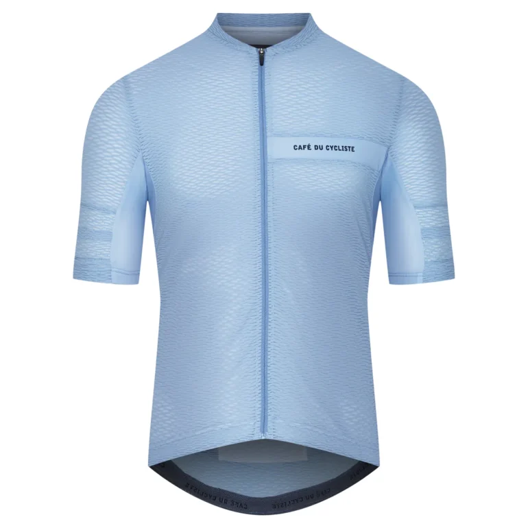 Cafe-Du-Cycliste-Superlight-Jersey-Christelle-LIGHT-BLUE-01-hombre.webp