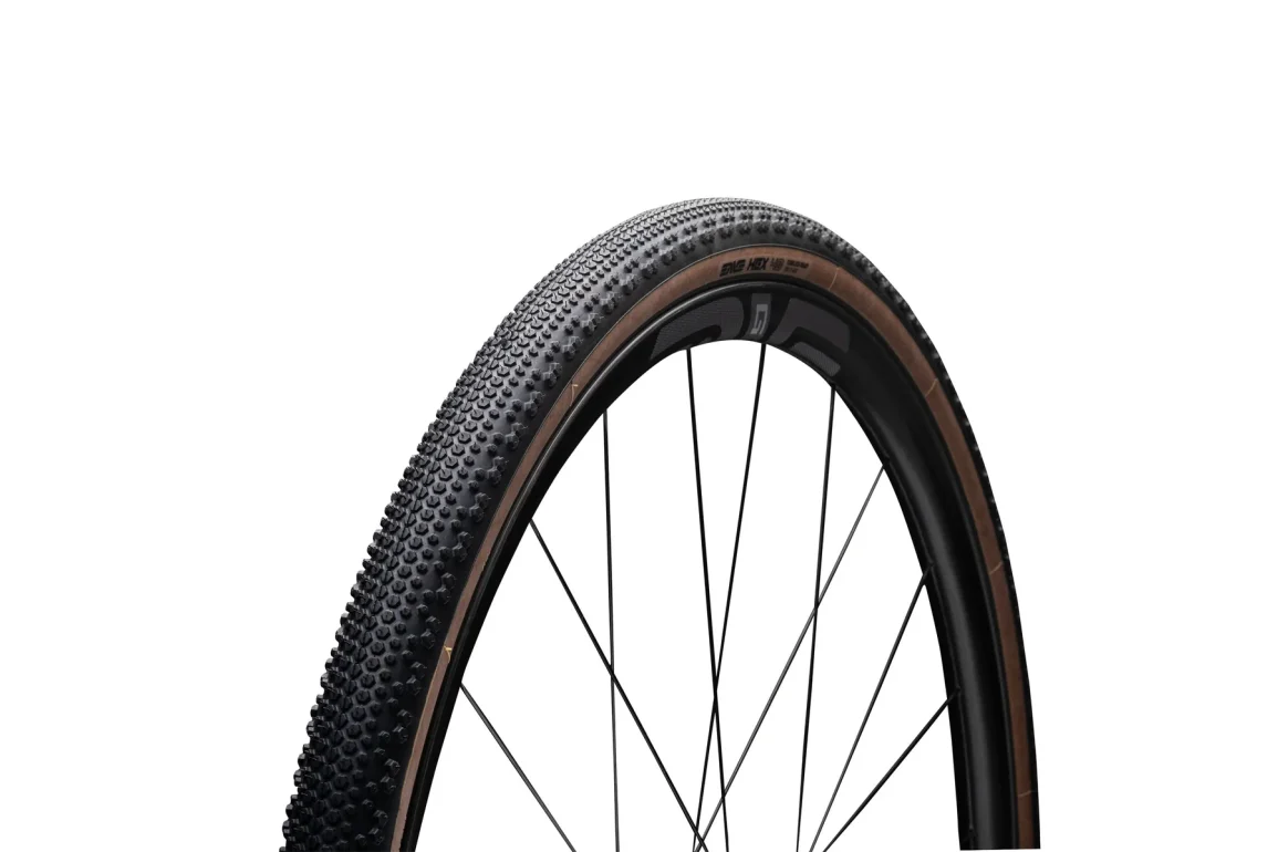 ENVE-Hex-40-44-Gravel-Tire-0806_9e8db59f-ac6c-462d-b043-35ebad15a201.webp