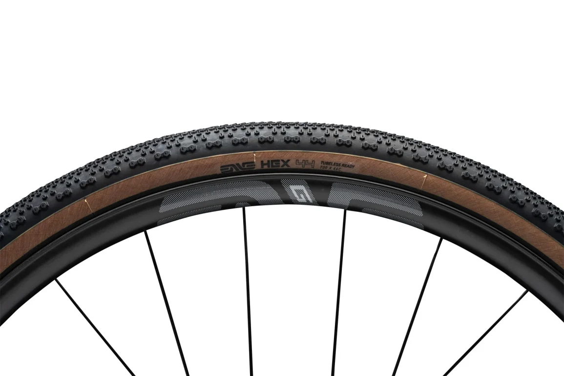 ENVE-Hex-40-44-Gravel-Tire-0814_f3123c60-2e3f-48b5-abcc-6535bd764234.webp