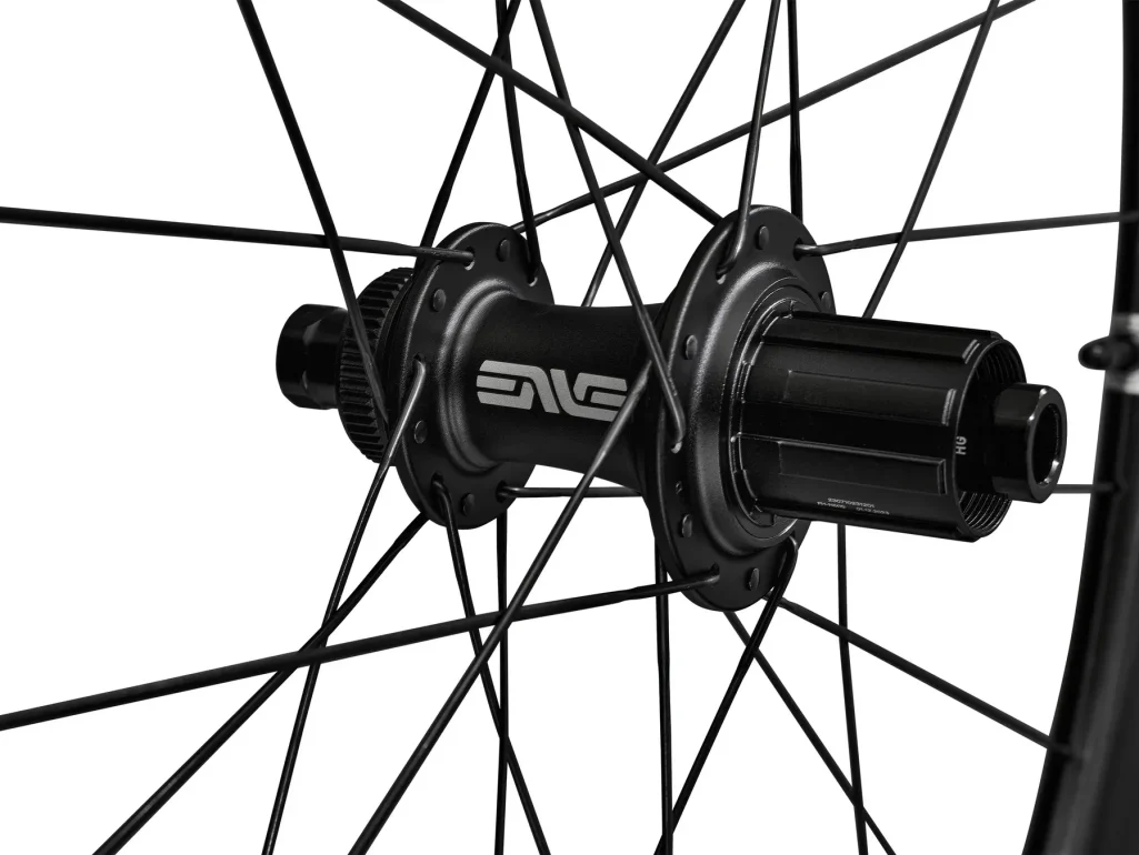 ENVE_FoundationHub_RD_02_6acdb66e-2c48-4557-ad2b-c32f3ae074a6_1800x1800.webp