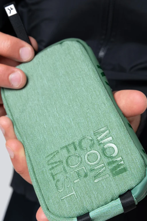 Essential2.0HedgeGreen-02_d9bd156b-e9aa-4e3f-8abb-f5d115aa7251.webp