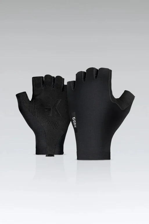 Guantes-unisex-Mamba_2.0-Black-Caps_Unity-Gobik-1-SKU-15-05-021-002-1.webp