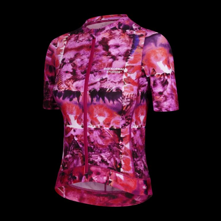 PAS-NORMAL-STUDIOS-Essential-Women-Jersey-Kaleidos-3854