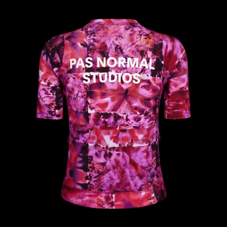 PAS-NORMAL-STUDIOS-Essential-Women-Jersey-Kaleidos-4550