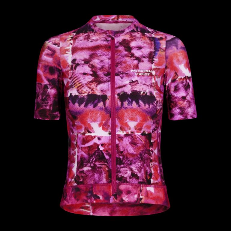PAS-NORMAL-STUDIOS-Essential-Women-Jersey-Kaleidos-6820