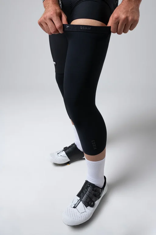 RODILLERAS-UNISEX-Haru-2.0-Pitch-Black.webp