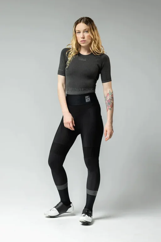 absolute6.0-largo-black-SinTirantes-mujer-cold24-gobik-2_48b8e6f3-8d5d-4ce3-b935-78d64d350c4a.webp
