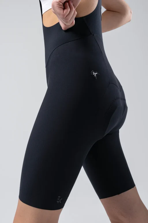 bib-short-ultralite-2-0-women-black-k9-10-02-072-003-05.webp