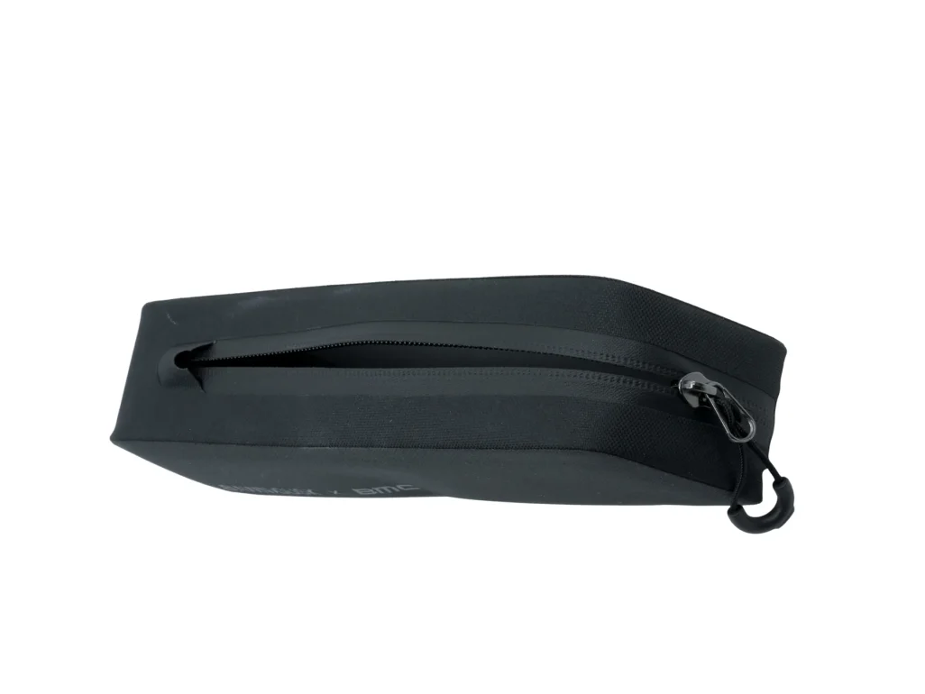 bmc-2021-integrated-top-tube-bag-6_1800x1800