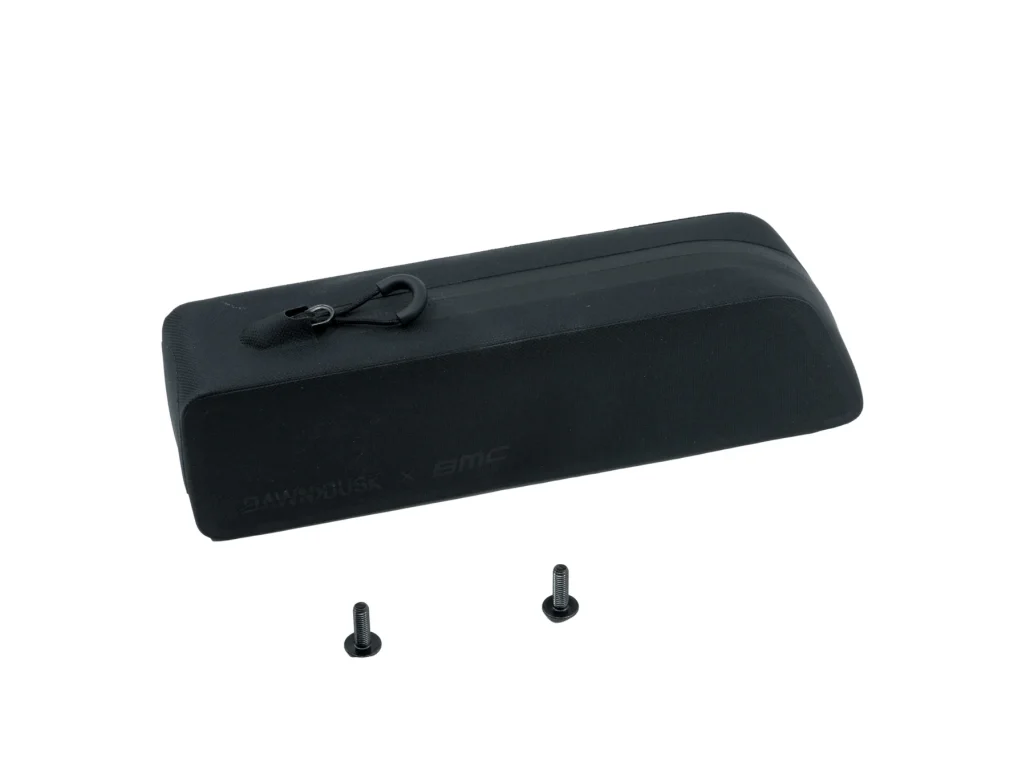 bmc-2021-integrated-top-tube-bag-7_1800x1800
