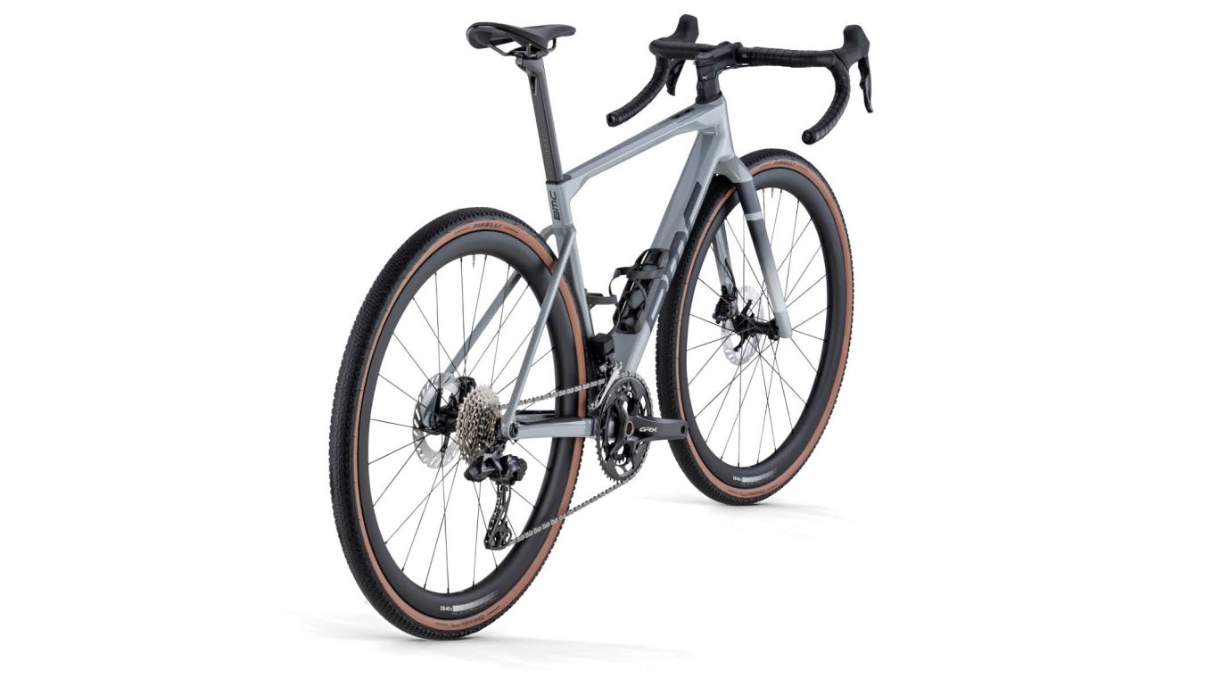 bmc-2026-kaius-01-three-gravel-bike-grey-3_76895d06-8afa-472c-b54e-35b408820162.jpg