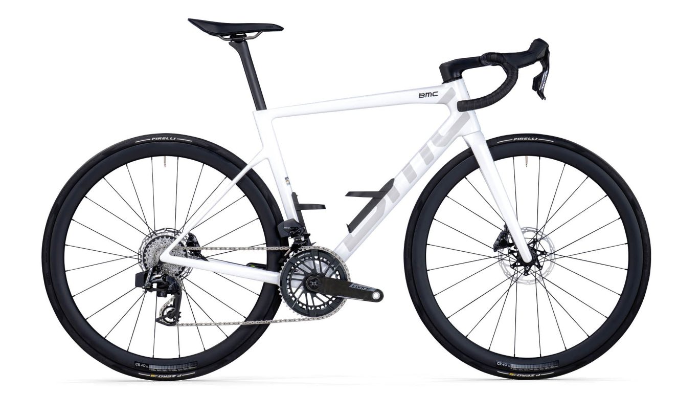 bmc-2026-teammachine-slr-01-three-road-bike-white-1.jpg