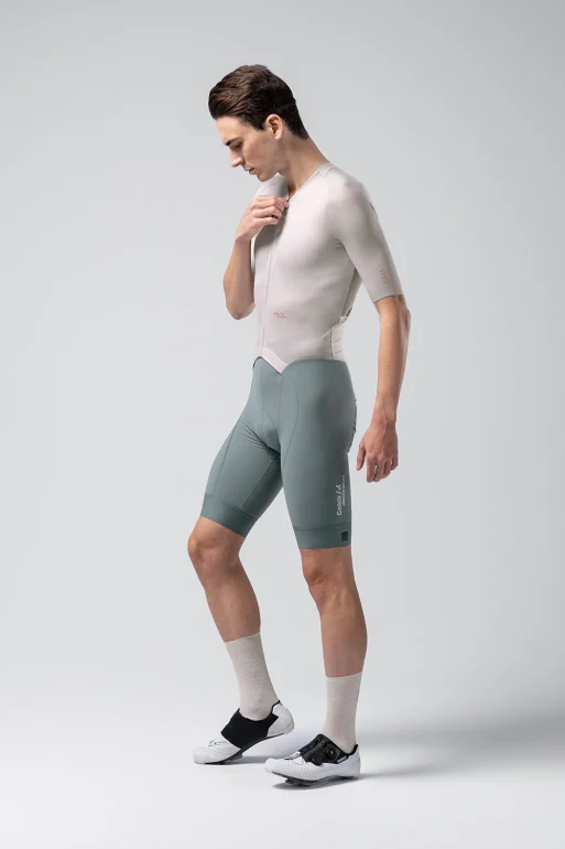 cycling-suit-brooklyn-men-argonite-k10-10-08-032-026-07.webp
