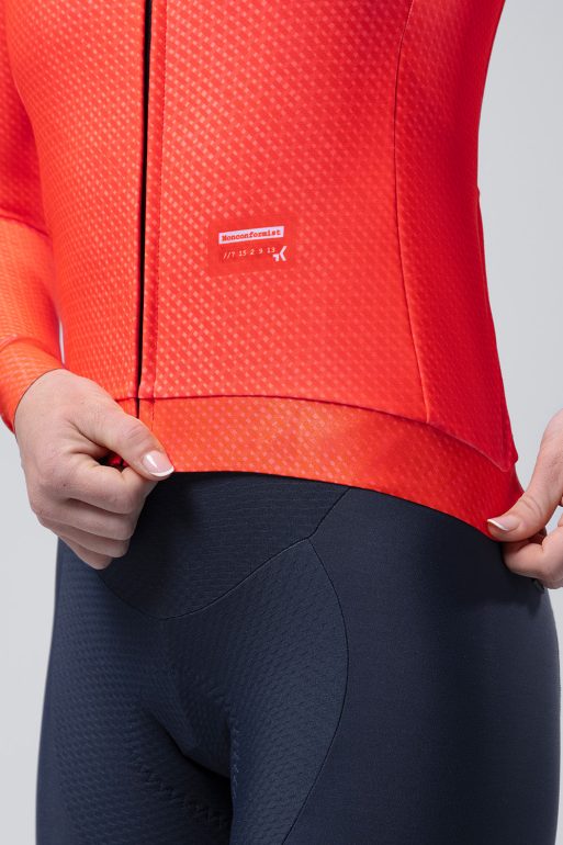 long-sleeve-jersey-hyder-women-vermilion-04.jpg