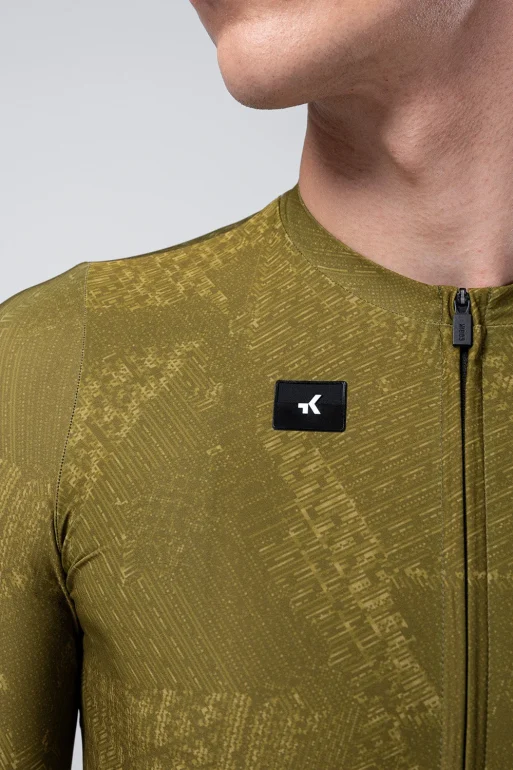 long-sleeve-jersey-vanquish-unisex-data-preorder-warm26-03.webp
