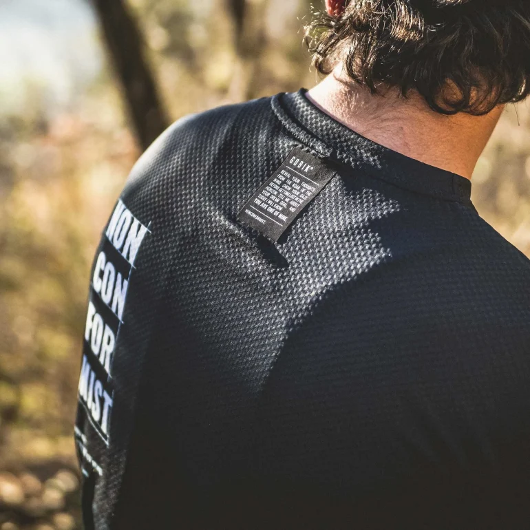 shirt_man_freeride_terrian_hardwoods_gobik_warm_series22_6-1.webp