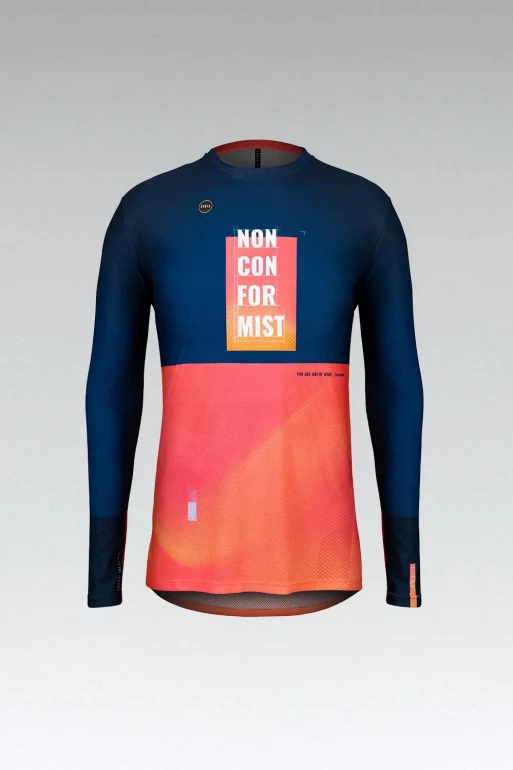 shirt_woman_freeride_terrian_rossland_gobik_warm_series22_1-1.webp