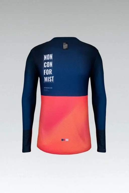 shirt_woman_freeride_terrian_rossland_gobik_warm_series22_2-1.webp
