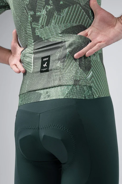 short-sleeve-jersey-attitude-2-0-men-crash-preorder-warm26-07.webp