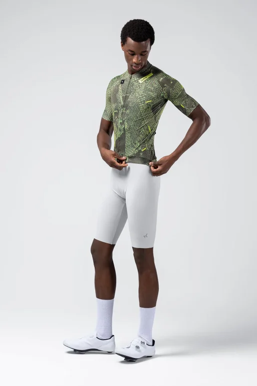 short-sleeve-jersey-cx-pro-4-0-unisex-bug-preorder-warm26-05_f0f0dda0-6ee4-40a4-9e42-42f675a9e740.webp