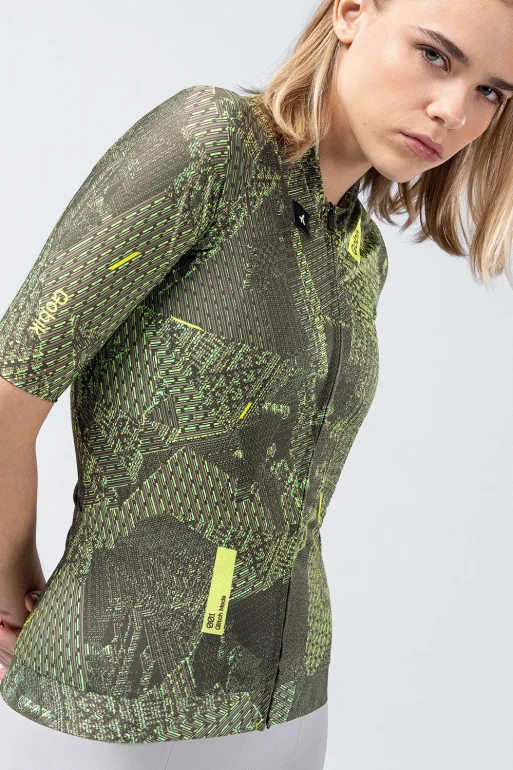 short-sleeve-jersey-cx-pro-4-0-unisex-bug-preorder-warm26-07_d9863372-e74d-4efa-8f75-59186f5d1ca7.webp