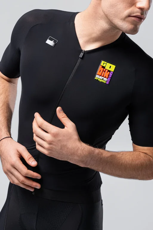 short-sleeve-jersey-cx-solid-men-hk-black-10-01-104-003-01_b92b2774-8d64-4615-84fd-be3d0ad2cab8.webp