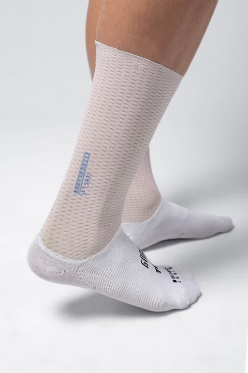 socks-vortex-2-0-unisex-argonite-02_22ab9387-e426-401d-9c8b-af6a624cf36f.webp